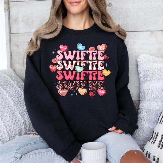 Black Swiftie crewneck